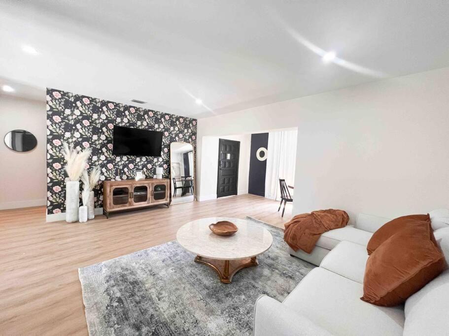 New Miami Home, Pool Near Airport And Beaches, King Bed Luaran gambar